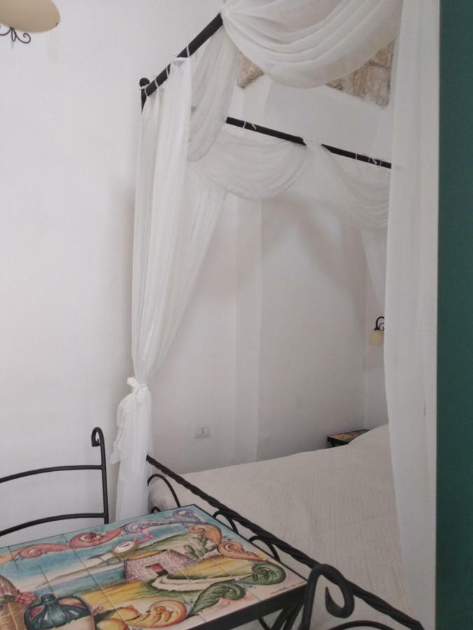 Lu Focalire Bed & Breakfast Montesano Salentino Exterior foto